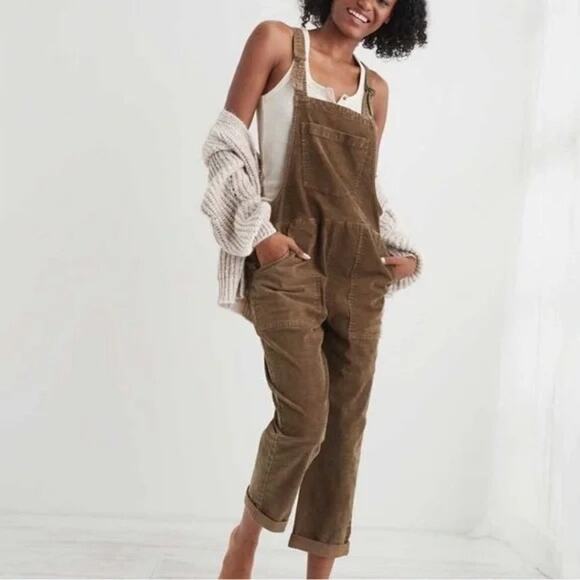 Aerie Werk and Play Corduroy Overalls Bib Cord Overalls Size M Raw Fray Hem - Picture 2 of 13
